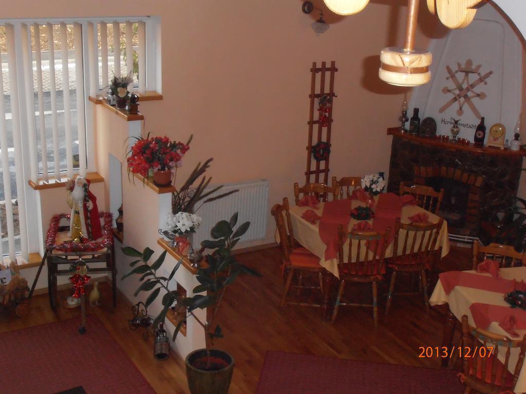 Casa Doma'R - Alina Hotel ซีบิว ภายนอก รูปภาพ